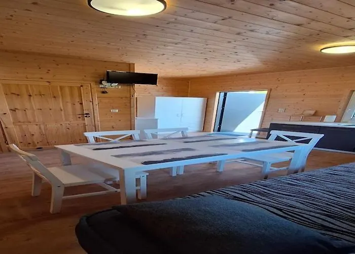 Comfortable Homes Close To The Σπίτι διακοπών